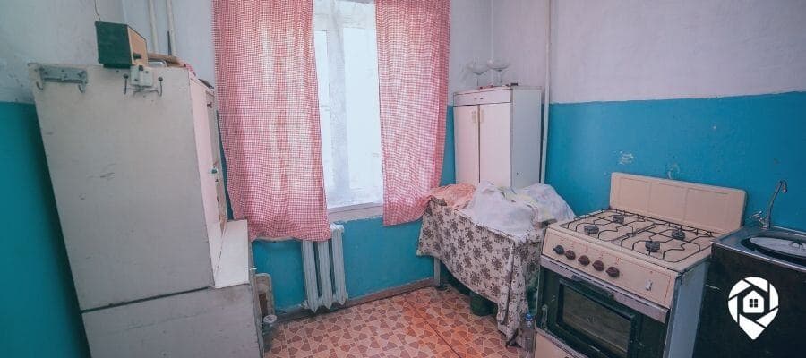 Beyond the Glamor - The Risks of House Flipping