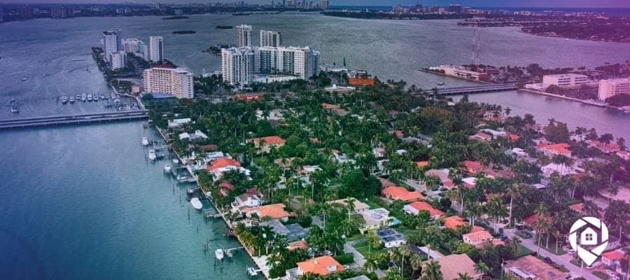 Aerial view of Miami real estate investment opportunities.