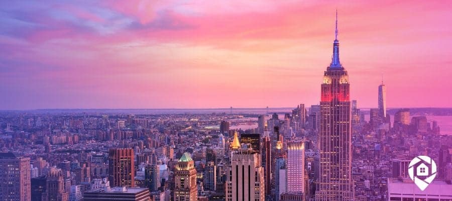 New York real estate skyline